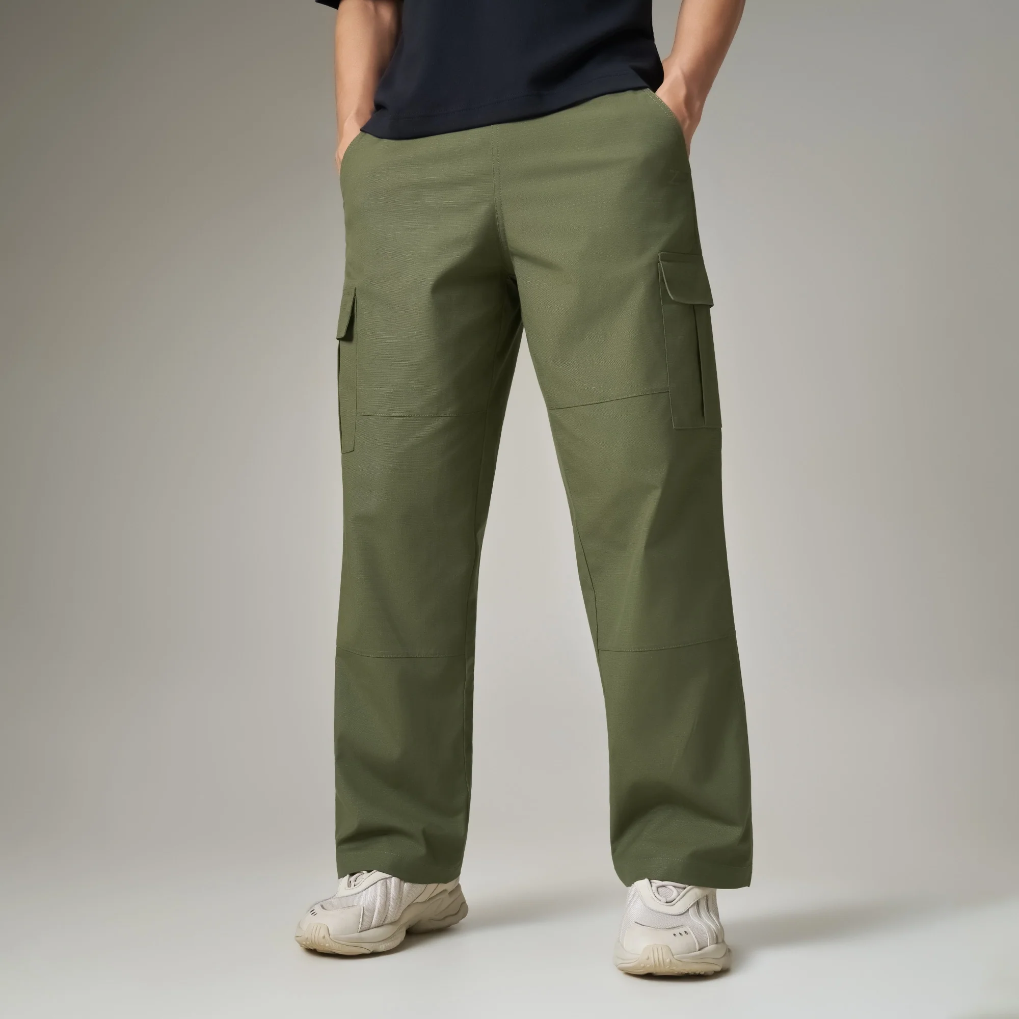 Textured Wide-Straight Fit Cargo Pants - Olive Green - Image 4